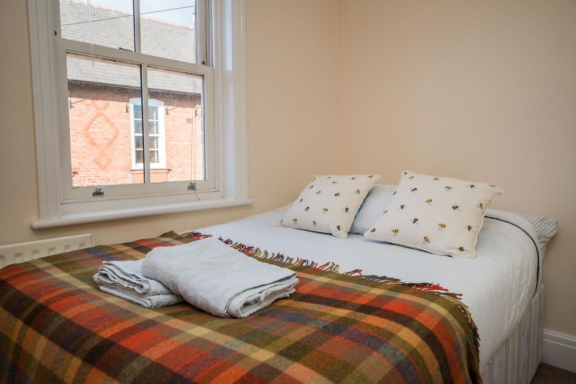 Spacious, 3 Bed House For 6 In Central Chester Hotel Exterior foto