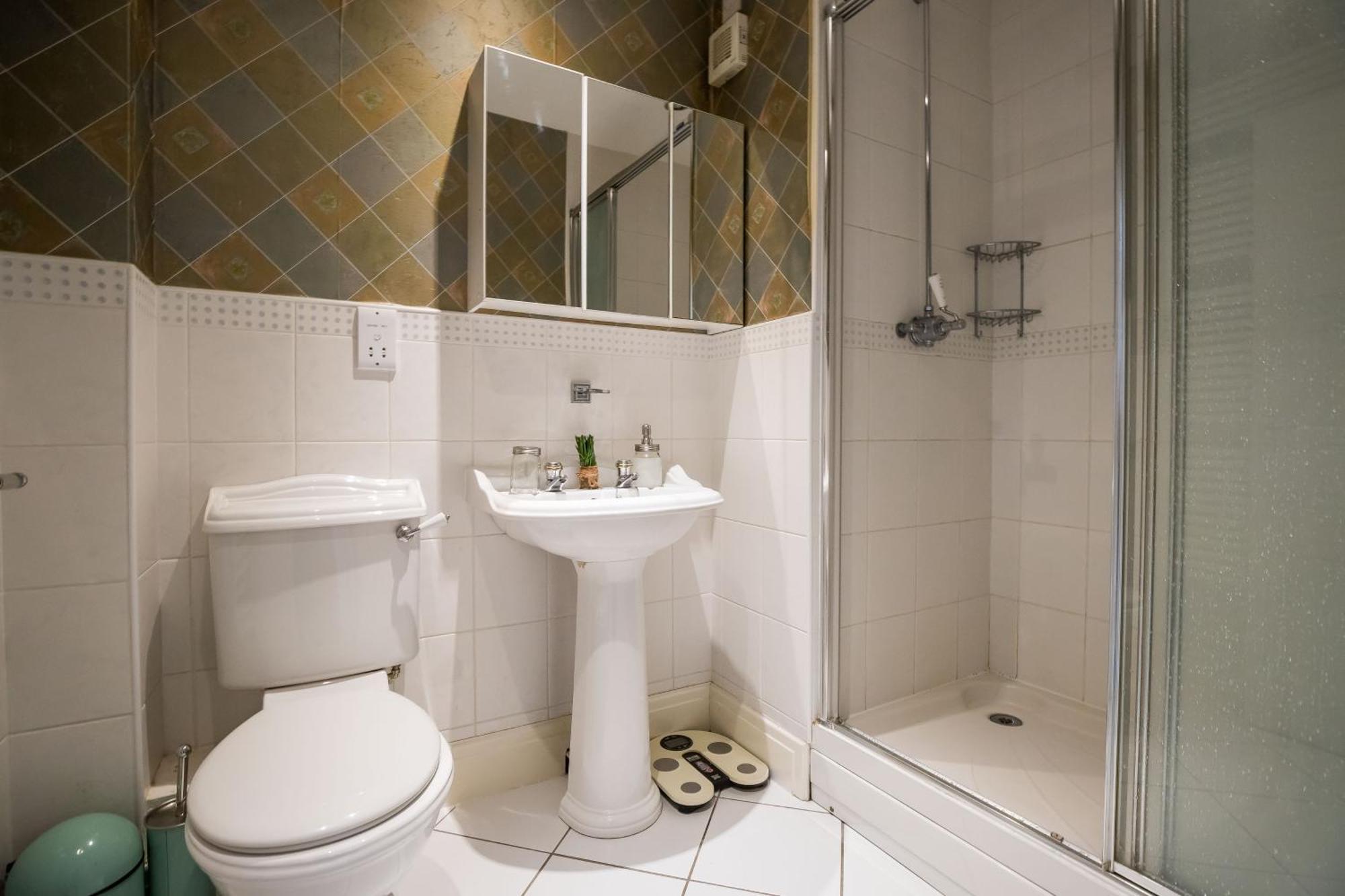 Spacious, 3 Bed House For 6 In Central Chester Hotel Exterior foto