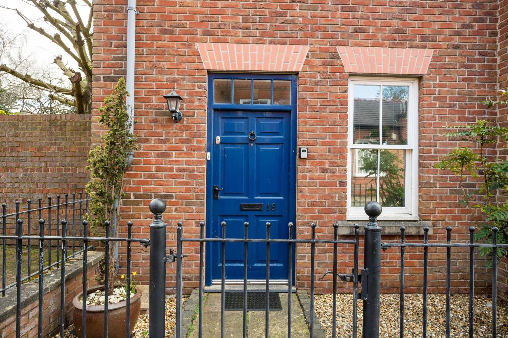 Spacious, 3 Bed House For 6 In Central Chester Hotel Exterior foto