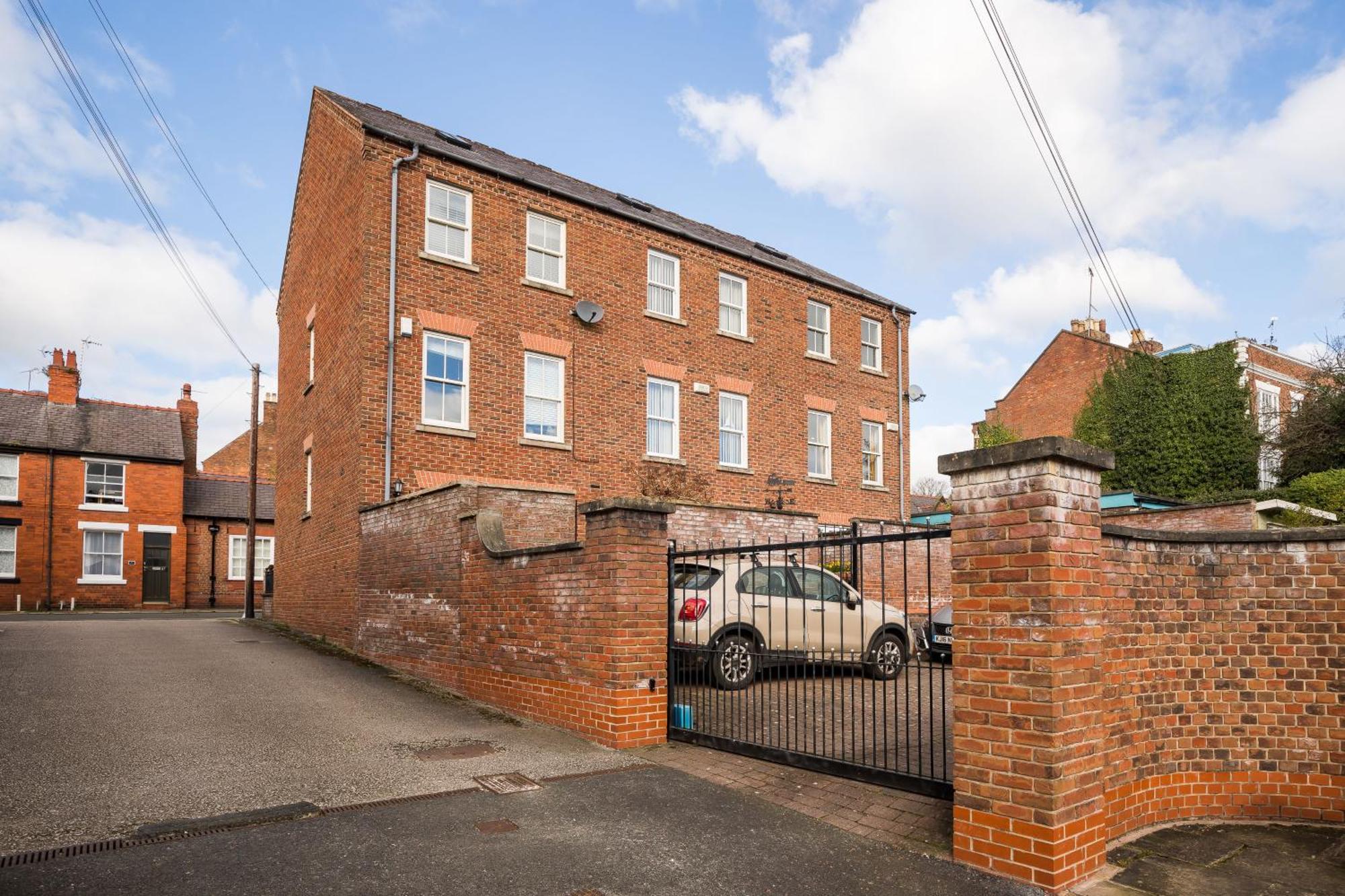 Spacious, 3 Bed House For 6 In Central Chester Hotel Exterior foto