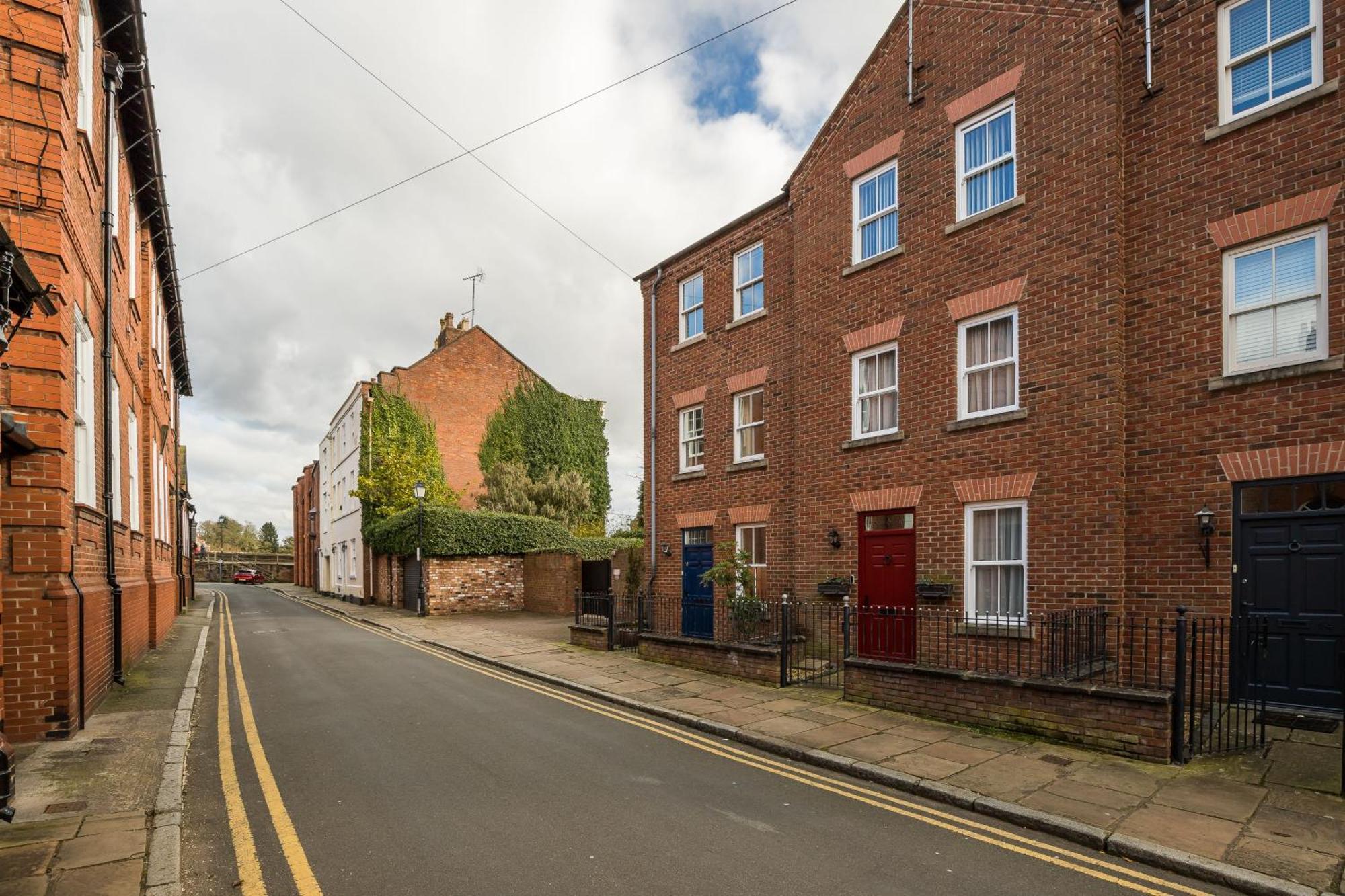 Spacious, 3 Bed House For 6 In Central Chester Hotel Exterior foto